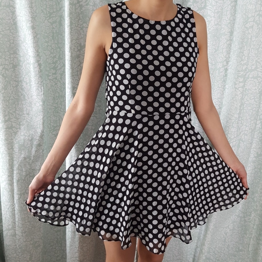 Forever 21 polka dot dress A11